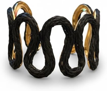 Elegant Wavy Bracelet