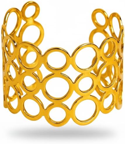 Elegant Golden Circle Bracelet