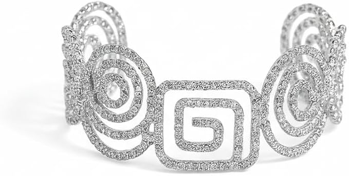 Elegant Bracelet with Unique Crystal Design