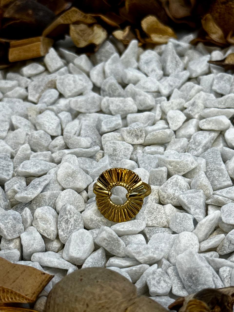 Elegant Ring with Unique Design