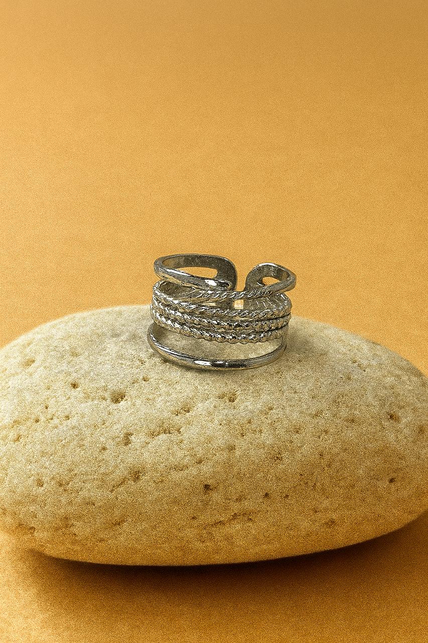 Elegant Multilayer Ring