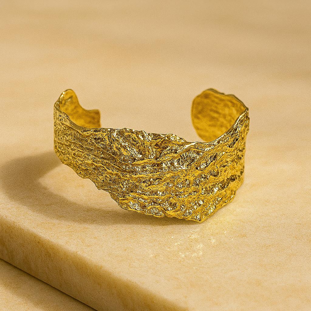 Unique Design Golden Bracelet