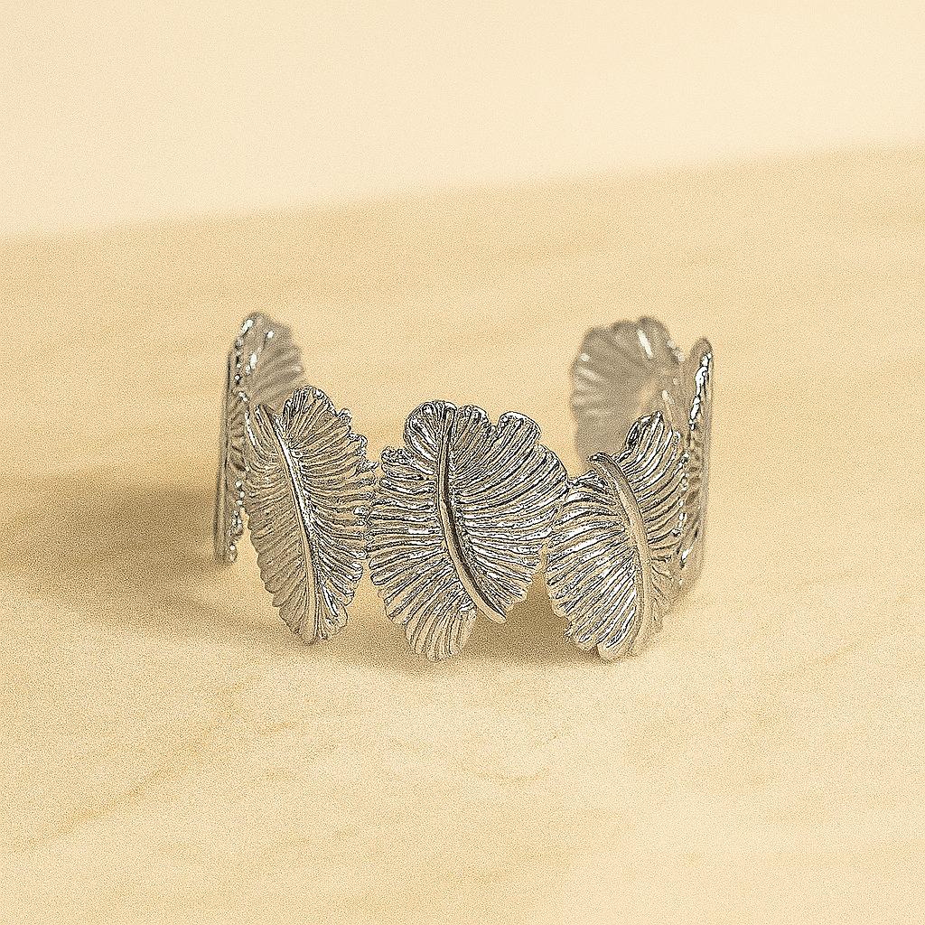 Elegant Leaves Bracelet
