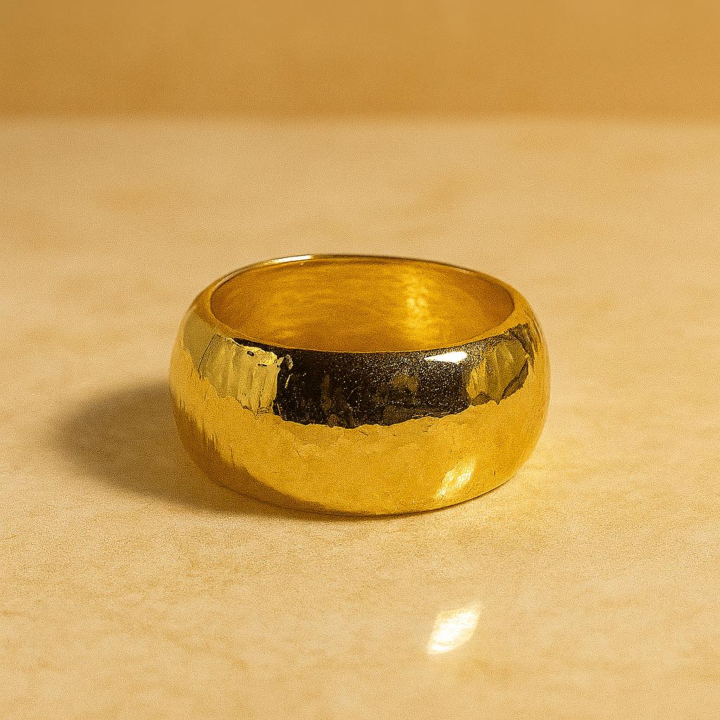 Elegant Gold Bracelet