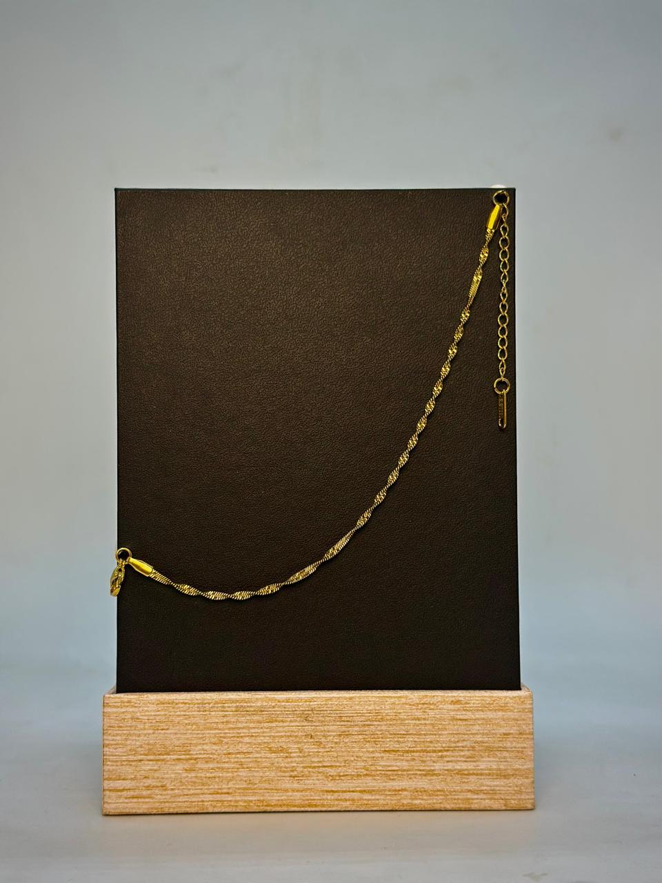 Elegant Bracelet with Unique Design