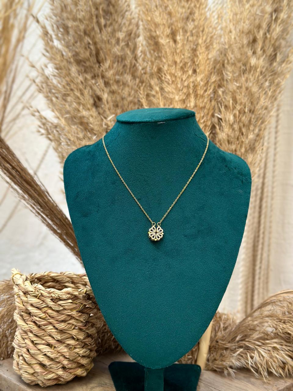 Elegant Flower Necklace