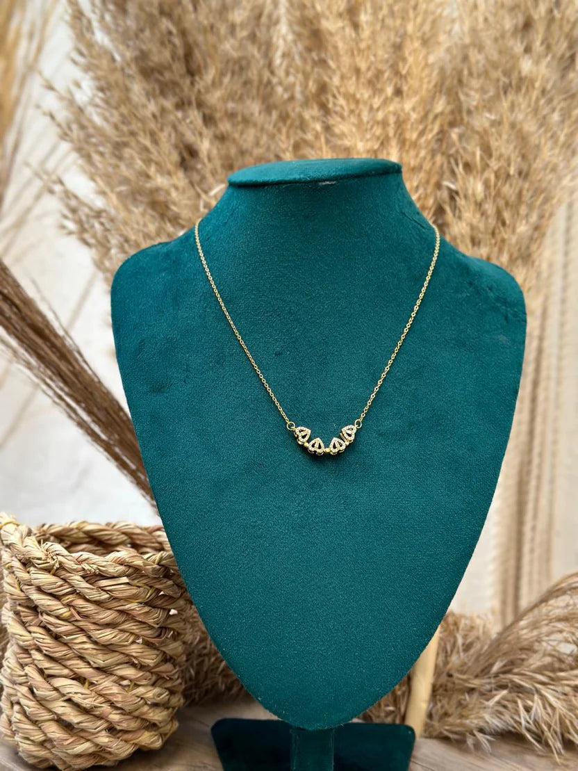 Elegant Flower Necklace