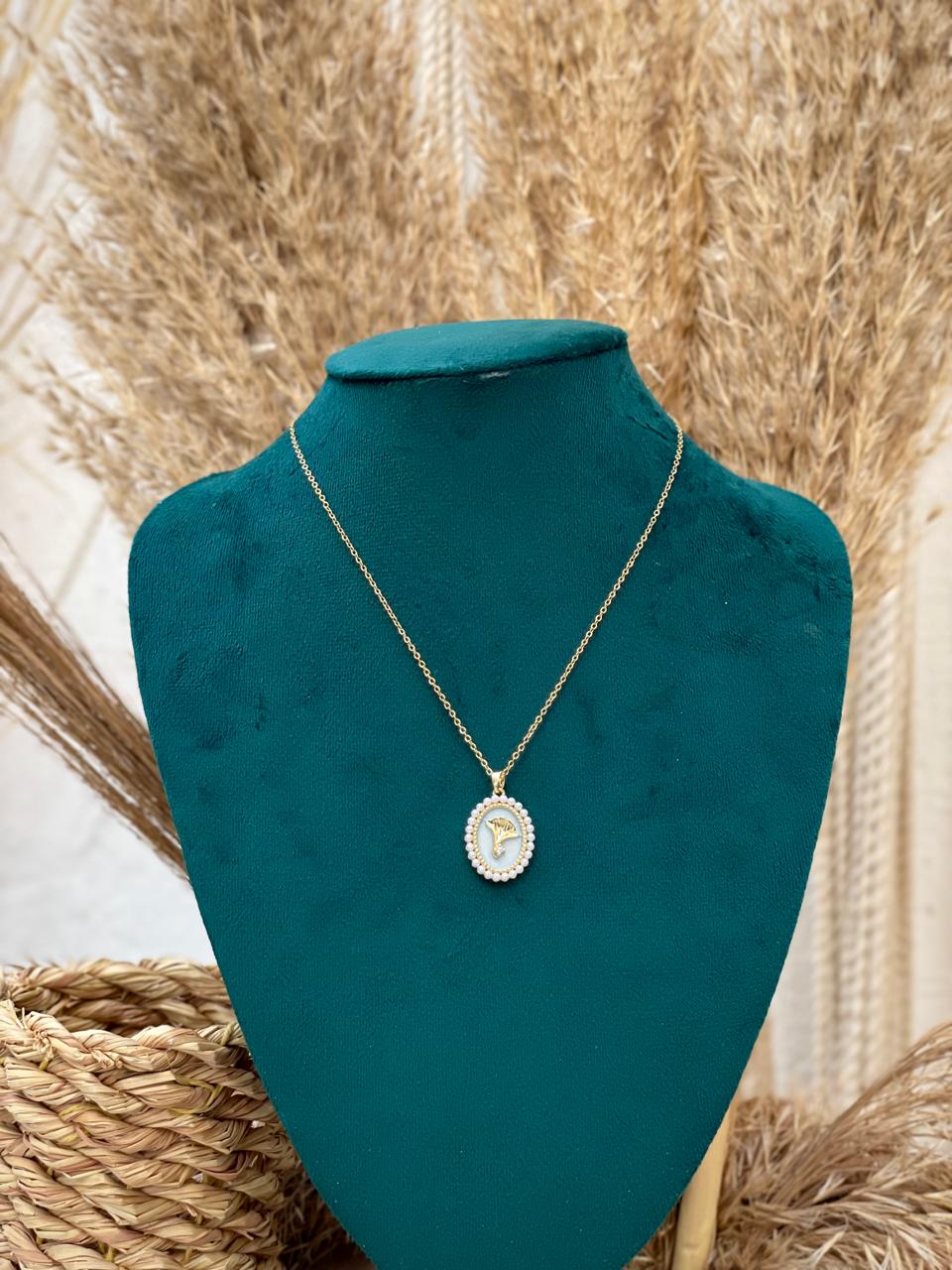 Elegant Necklace with Unique Design