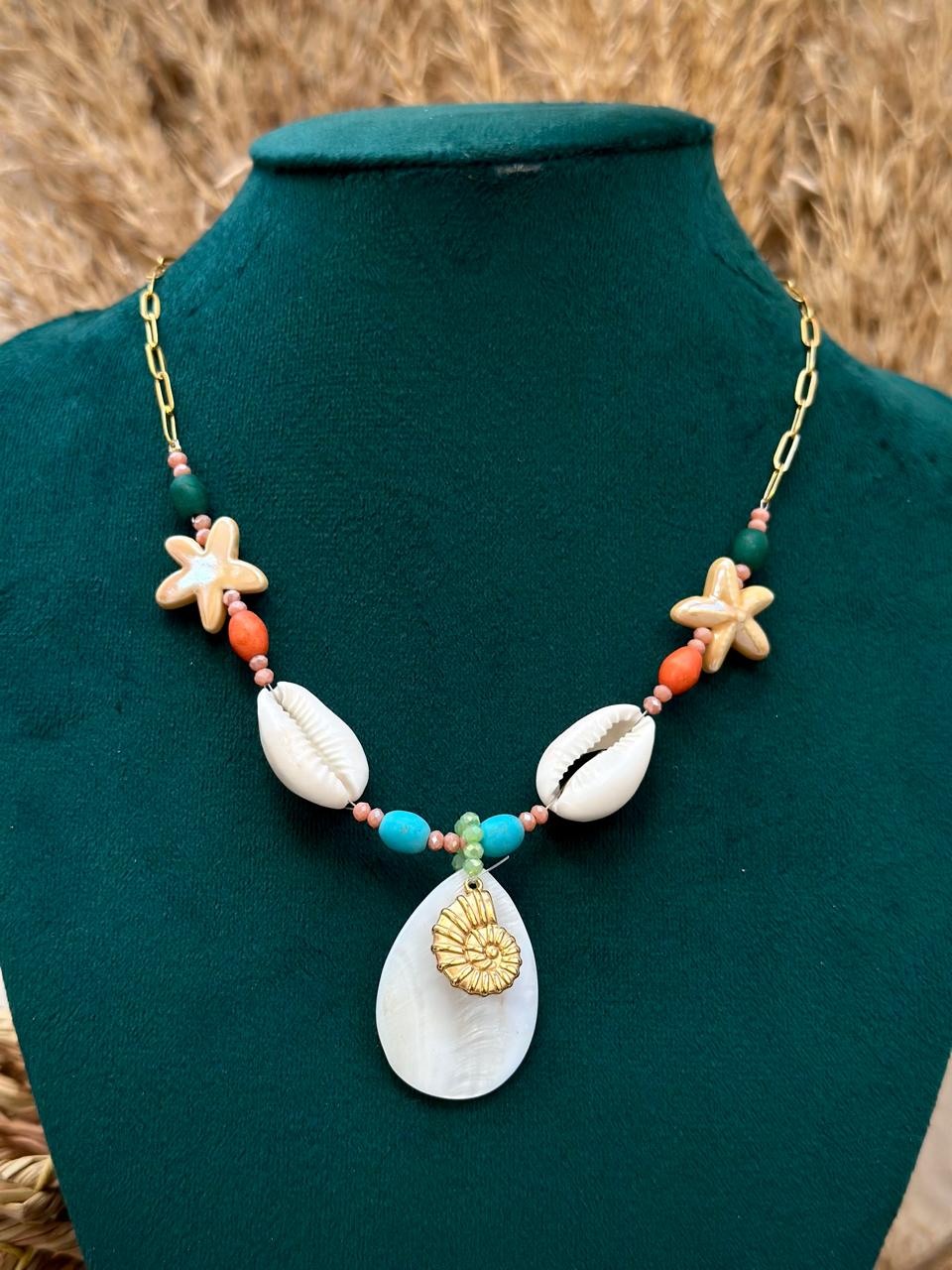 Elegant Seashell Necklace
