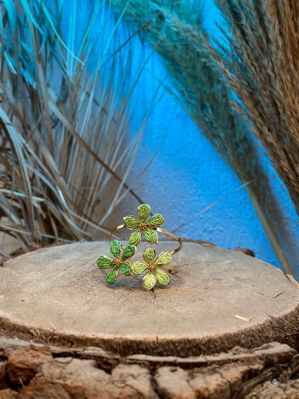 Elegant Flower Bracelet