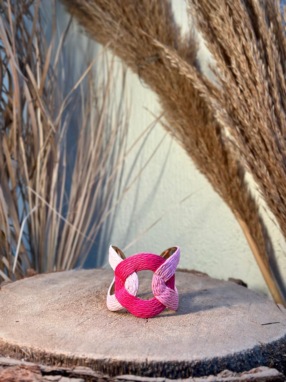 Elegant Intertwined Bracelet