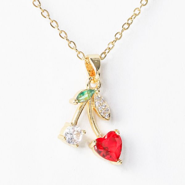 Elegant heart and diamond necklace - Image 3