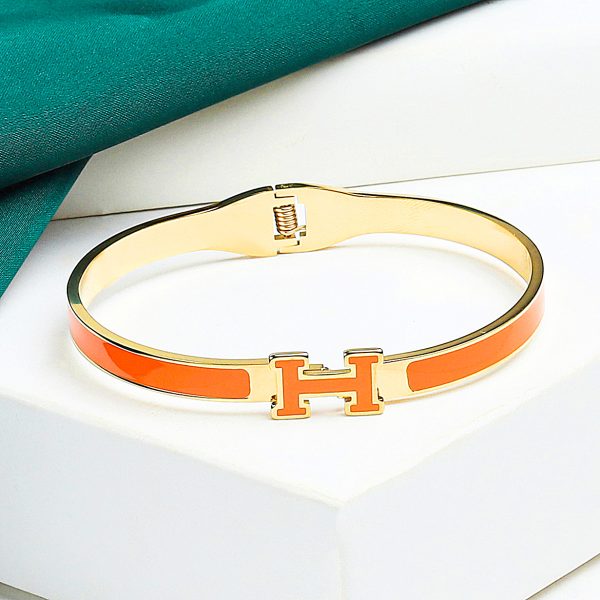 Elegant Metal "H" Bangle Bracelet - Image 2