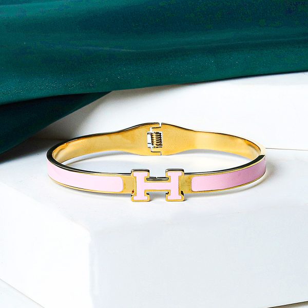 Elegant Metal "H" Bangle Bracelet - Image 3