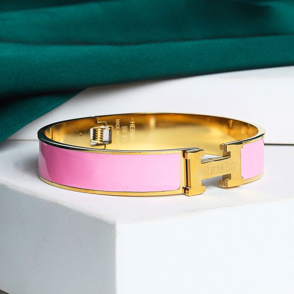 Elegant Metal "H" Bangle Bracelet - Image 3
