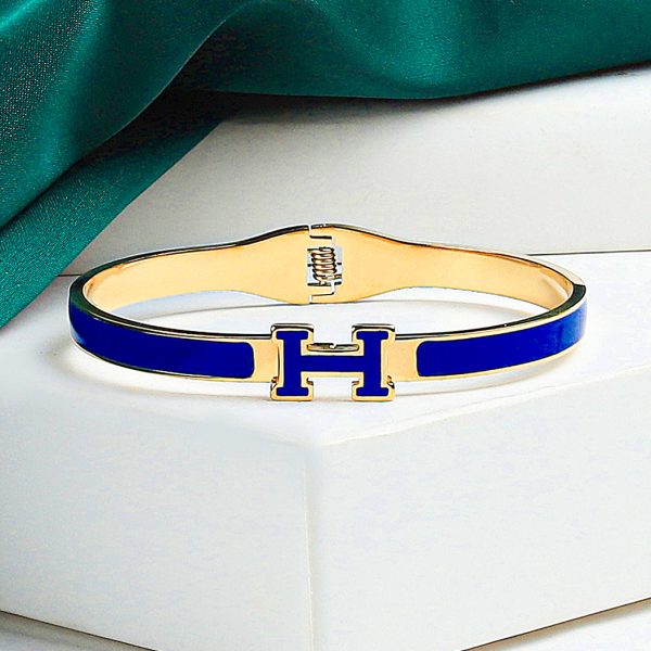 Elegant Metal "H" Bangle Bracelet - Image 2