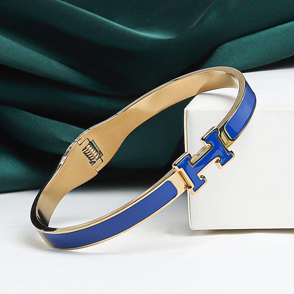 Elegant Metal "H" Bangle Bracelet - Image 3