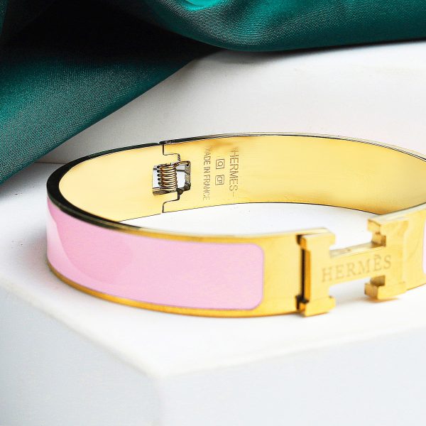 Elegant Metal "H" Bangle Bracelet - Image 3