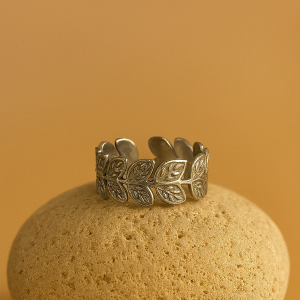 Looped Ring