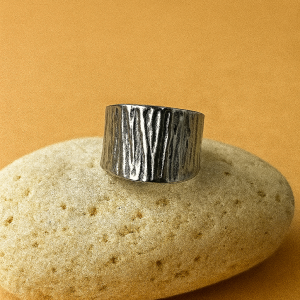 Lustre Ring
