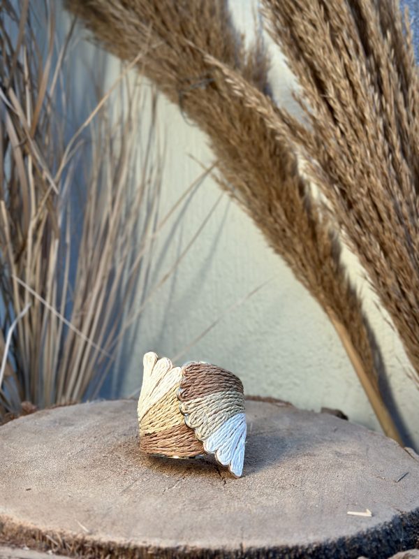 Shell Weave Chunky Bangle - Image 7