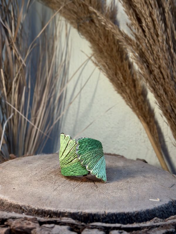 Shell Weave Chunky Bangle - Image 3
