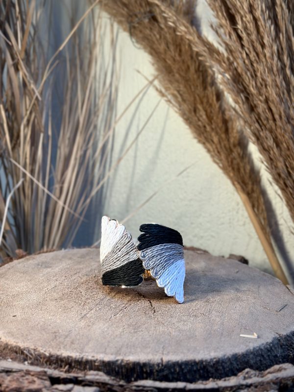 Shell Weave Chunky Bangle - Image 2