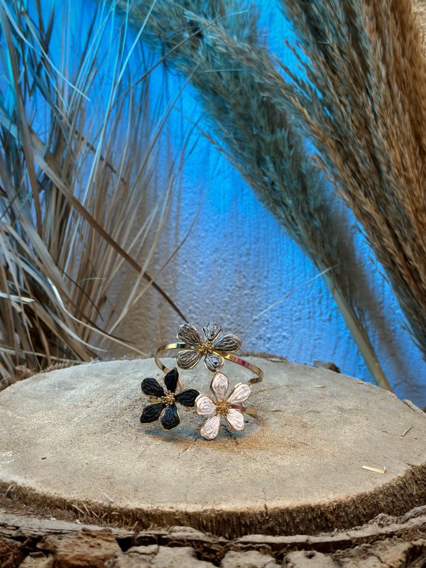 BloomTide Chunky Bangle - Image 3